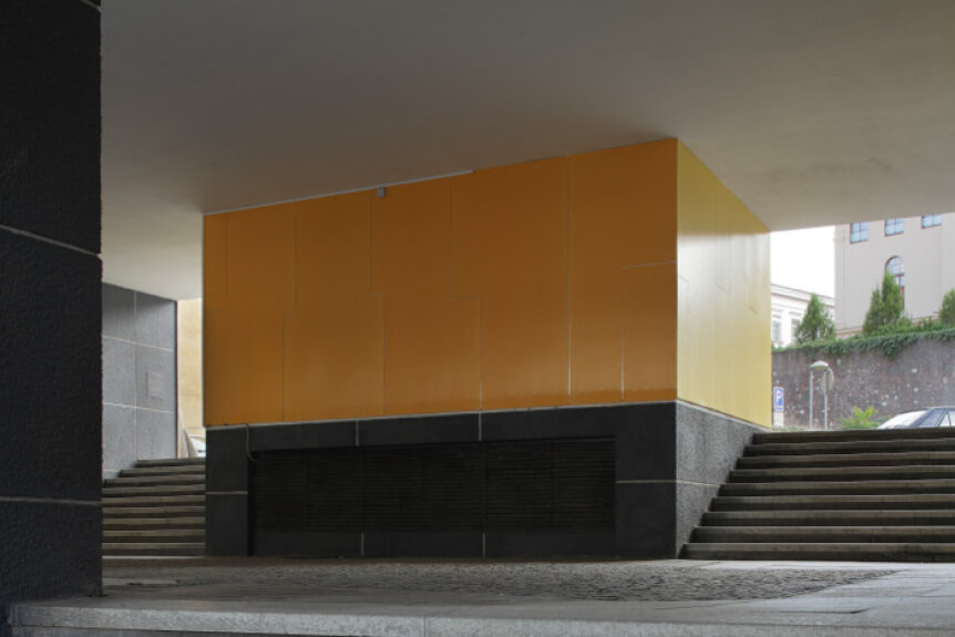 Jiří Příhoda, Interior I, 2011, Installation, Combined Technique,  Passageway by the Hotel International (between Panenská and Veselá streets)